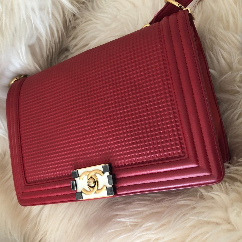 $5500 Chanel 14C Limited Edition Red "Cube" New Me - Picture 11 of 15